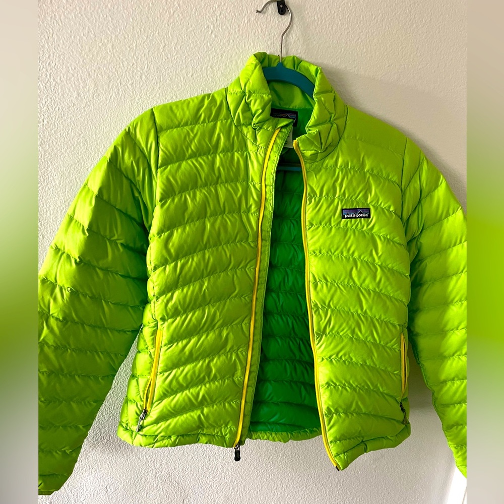 Green Patagonia down puff jacket womens medium